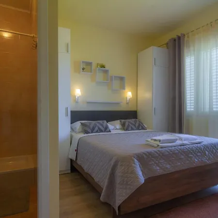 & Sanja Apartament *